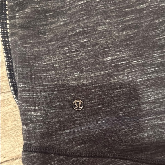 Lululemon - Exhalation Pullover II - Heathered Marled Black - Size 4 - Picture 12 of 13